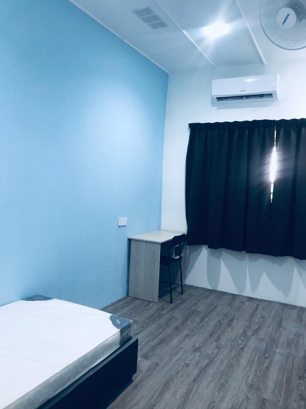 room for rent, medium room, jalan ss 22/23, Comfortable Room At Damansara Jaya, PJ With Free internet & A/C