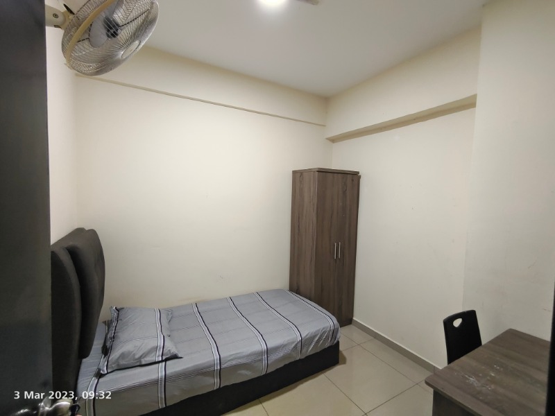 room for rent, single room, vista komanwel c, Private small single room