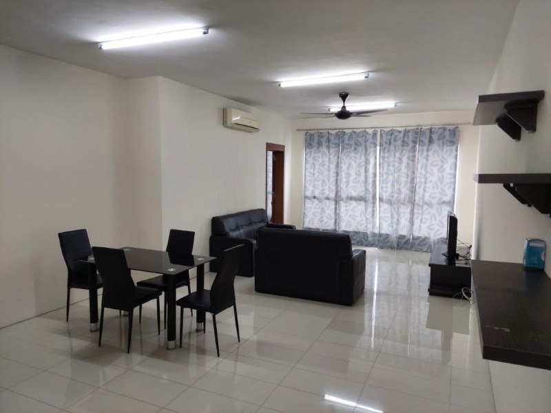 room for rent, full unit, fasa 3a, Well furnished master bedroom and bathrooma