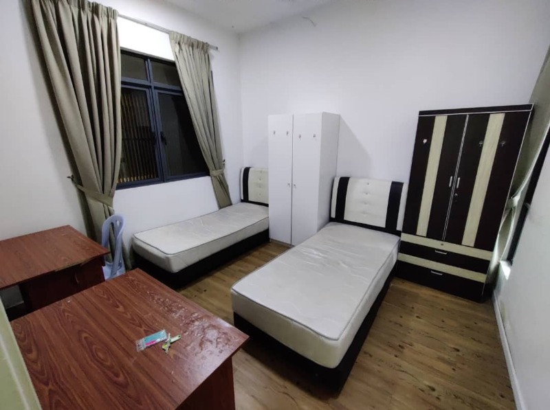 room for rent, medium room, utropolis, Affordable Utilities included sharing room near UOW KDU GLENMARIE