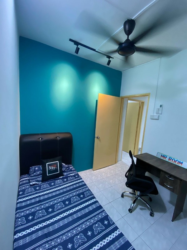 room for rent, single room, jalan sepakat indah 3, Ready Move inâœ… Sri Camellia Kajang Room with Aircond