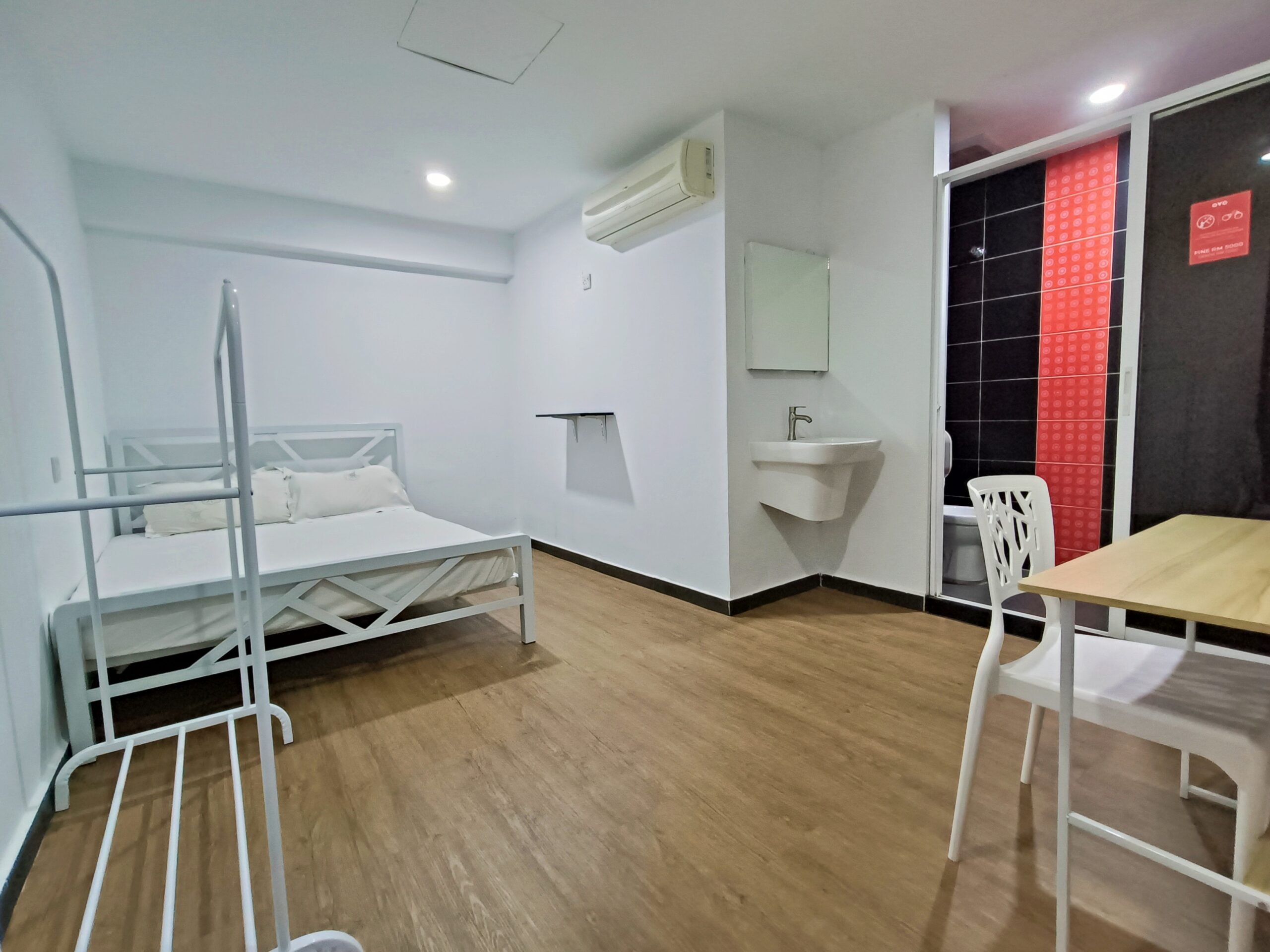 room for rent, master room, petaling jaya, Spacious Co-Living Room with [ Zero Deposit ] ( NEW CONCEPT !! ) HOTEL ROOM FOR LONG STAY @ KELANA JAYA