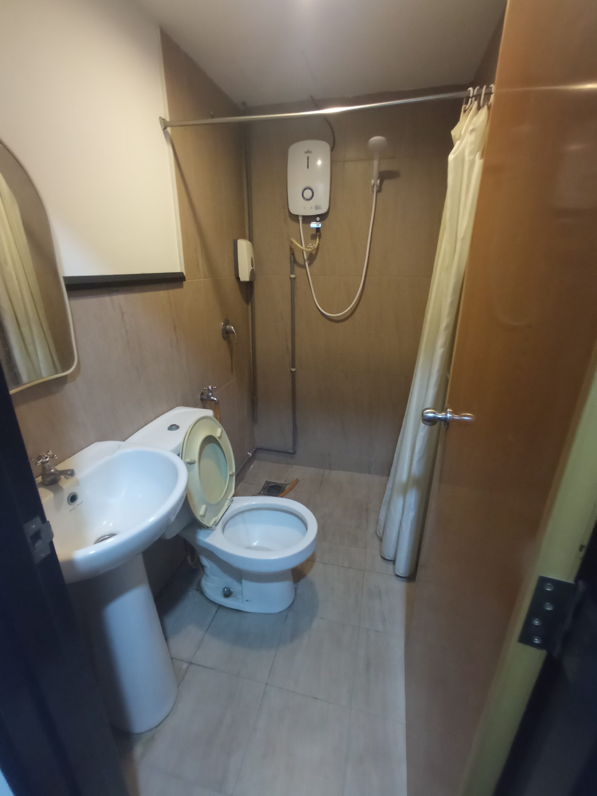 room for rent, master room, bandar puchong jaya, Spacious Co-Living Room with [ Zero Deposit ]HOTEL ROOM FOR LONG STAY ANTHILL HOTEL, PUCHONG