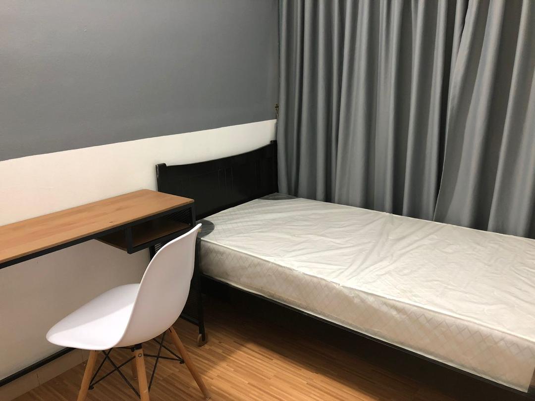 room for rent, single room, uep subang jaya, ðŸš¶â€â™‚ï¸Walking Distance to LRT USJ 7ðŸš Room at USJ 2 Subang Jaya