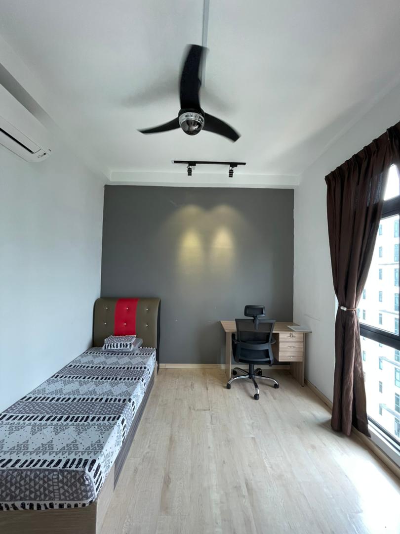 room for rent, medium room, bukit jalil, READY MOVE IN✅ MEDIUM ROOM PARKHILL RESIDENCE