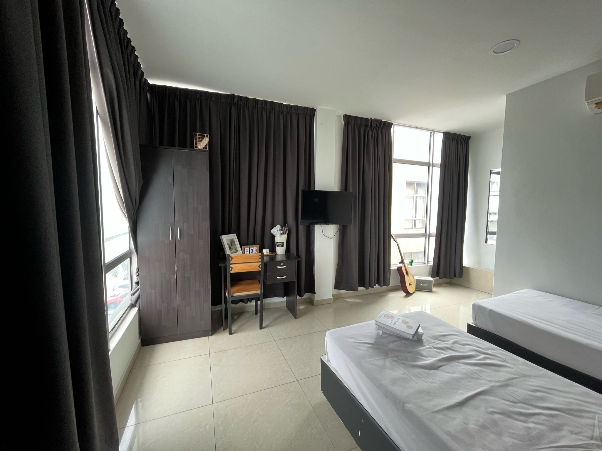 room for rent, master room, bandar botanik, Spacious Co-Living Room with [ Zero Deposit ] ( NEW CONCEPT !! ) HOTEL ROOM FOR LONG STAY @ BANDAR BOTANIK KLANG