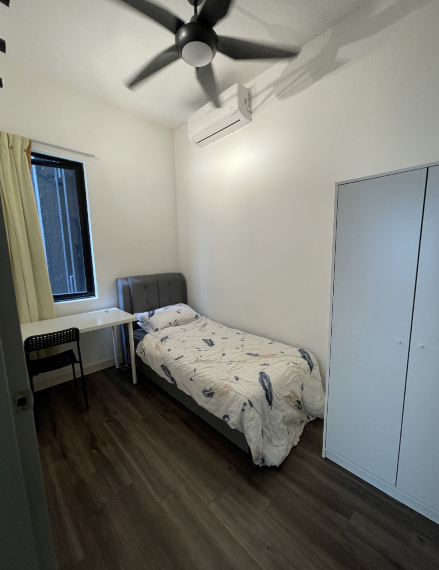 room for rent, single room, hicom-glenmarie industrial park, NEWLY Refurbished Single room in Glenmarie Utropolis UOW KDU