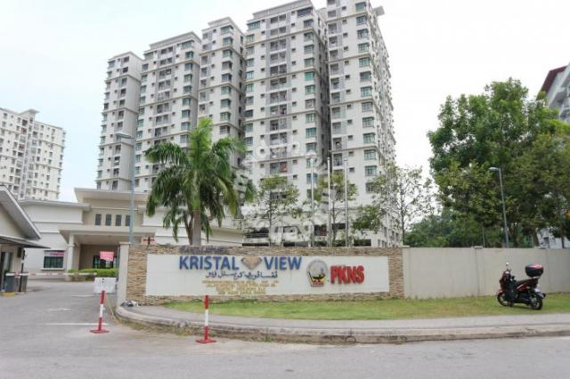 roommates, apartment, bandar sri permaisuri, ..